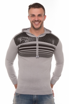 Blusão masculino tipo suéter em tricot matelassê couro sintético com capuz